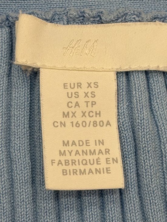 H&M Light Blue Ribbed V-Neck Button-Up Cardigan - Picture 2 of 2